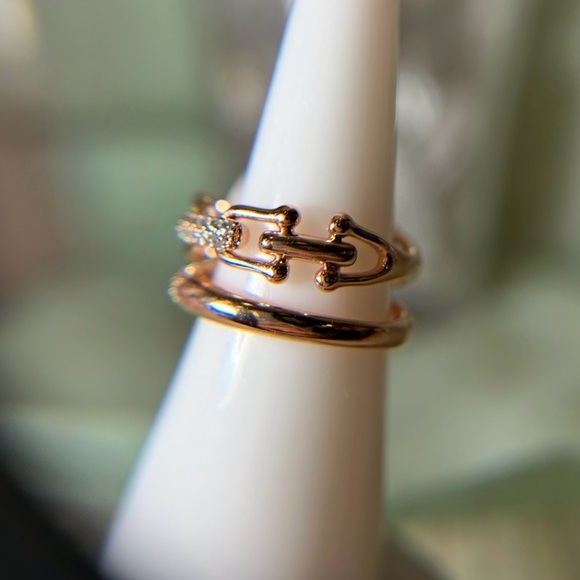 🐾 With Confidence 🐾 - Picture 2 of 9